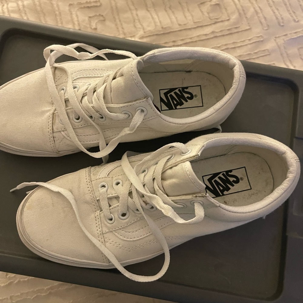 Vans men’s White Sneakers